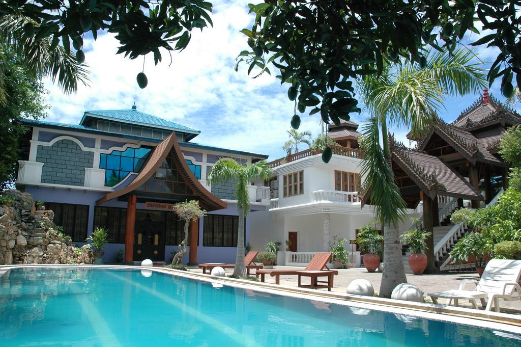 Emerald Land Hotel Mandalay Buitenkant foto
