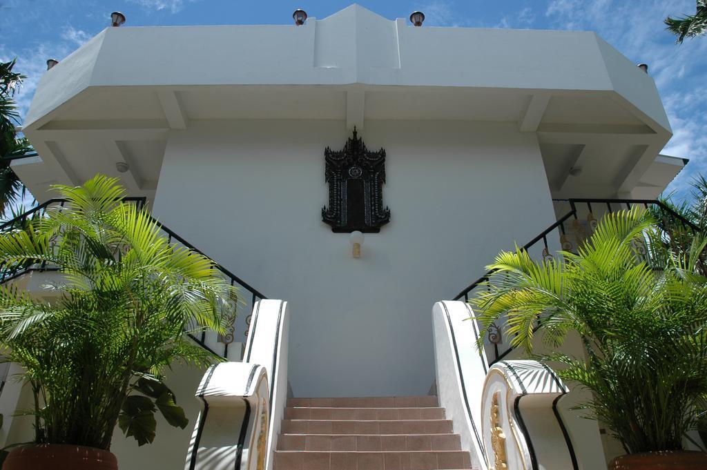 Emerald Land Hotel Mandalay Buitenkant foto