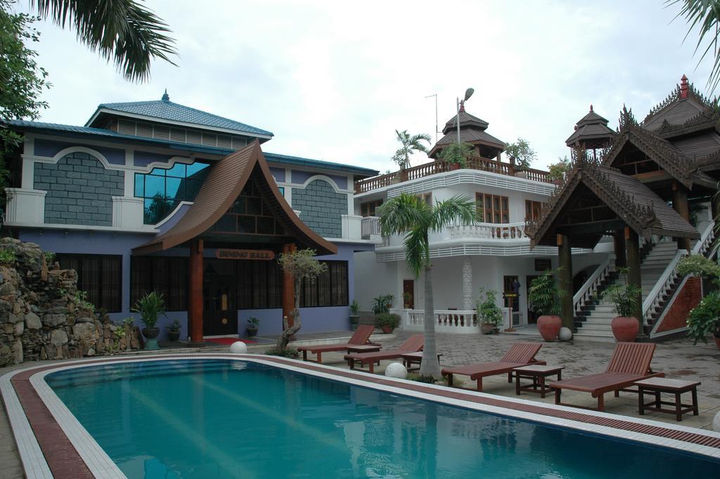 Emerald Land Hotel Mandalay Buitenkant foto